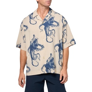 BOSS Men’s Printed Viscose Short Sleeve Button Down Shirt(Peyote)